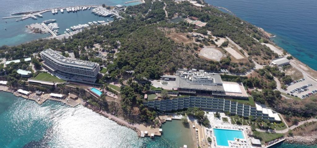 HRADF declares the sale of 90% interest in "Astir Palace Hotel" HRADF declares the sale of 90% interest in "Astir Palace Hotel"